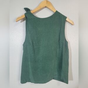 Top Even Vintage. Timeless Elegance in Forest Green. Size XS